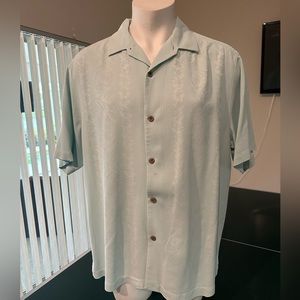 Tommy Bahama Silk Shirt Light Blue Business Casual Relaxed Fit Beach